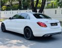 Mercedes-Benz C class 2019 - Cần bán xe với giá thấp Mercedes-Benz C200 Exclusive đã độ full body C63s, đời 2019