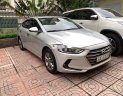 Hyundai Elantra 2016 - Cần bán lại xe Hyundai Elantra đời 2016, màu bạc chính chủ giá cạnh tranh