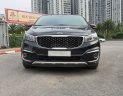 Kia Sedona 2018 - Cần bán gấp chiếc xe Kia Sedona đời 2018, màu đen, giá tốt