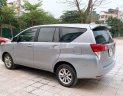 Toyota Innova 2016 - Cần bán lại xe Toyota Innova 2.0G AT đời 2016, màu bạc số tự động, 635 triệu