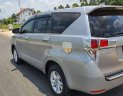 Toyota Innova   2018 - Bán Toyota Innova sản xuất 2018, màu bạc số sàn, 588tr