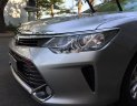 Toyota Camry   2015 - Cần bán lại xe Toyota Camry 2.0E 2015, màu bạc, xe nhập