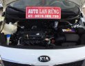 Kia Rio 2016 - Cần bán Kia Rio sản xuất 2016, màu trắng, xe nhập số tự động