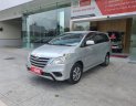 Toyota Innova   2.0E MT  2015 - Bán Toyota Innova 2.0E MT năm 2015, màu bạc xe gia đình, 485tr