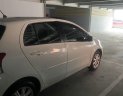 Toyota Yaris 2012 - Cần bán gấp Toyota Yaris 2012, màu trắng, xe nhập