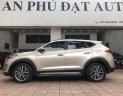 Hyundai Tucson 2019 - Cần bán Hyundai Tucson 2.0 AT năm sản xuất 2019, màu vàng như mới