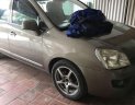 Kia Carens 2010 - Cần bán Kia Carens năm 2010, màu ghi vàng 