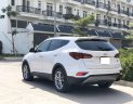 Hyundai Santa Fe 2017 - Xe Hyundai Santa Fe đời 2017, màu trắng xe gia đình, 965tr