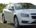 Chevrolet Cruze 2017 - Cần bán Chevrolet Cruze LTZ AT đời 2017, màu trắng số tự động