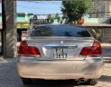 Toyota Camry   2004 - Cần bán xe Toyota Camry 2004, màu bạc, giá 350tr