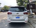 Kia Sedona 2016 - Bán Kia Sedona AT năm sản xuất 2016, màu trắng số tự động, giá chỉ 795 triệu