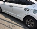 Hyundai Elantra 2017 - Bán xe Hyundai Elantra sản xuất năm 2017, nhập khẩu nguyên chiếc, 395tr