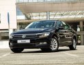 Volkswagen Passat 2018 - Cần bán Volkswagen Passat năm sản xuất 2018, màu đen, nhập khẩu