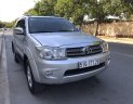 Toyota Fortuner 2009 - Bán Toyota Fortuner đời 2009, màu bạc