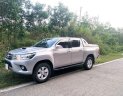 Toyota Hilux 2015 - Bán ô tô Toyota Hilux sản xuất 2015, màu xám