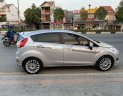 Ford Fiesta   2015 - Cần bán gấp Ford Fiesta năm sản xuất 2015, màu bạc