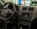 Volkswagen Polo   2018 - Bán Volkswagen Polo sản xuất năm 2018, màu vàng, xe nhập 