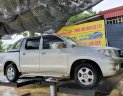 Toyota Hilux 2009 - Bán xe Toyota Hilux đời 2009, màu bạc, nhập khẩu, 295tr