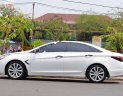 Hyundai Sonata 2010 - Cần bán lại xe Hyundai Sonata sản xuất năm 2010, màu trắng, nhập khẩu