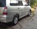 Toyota Innova 2012 - Cần bán Toyota Innova sản xuất năm 2012, màu bạc, giá chỉ 389 triệu