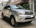 Toyota Fortuner   2010 - Bán Toyota Fortuner 2.5G sản xuất năm 2010, màu bạc còn mới