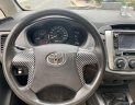 Toyota Innova 2012 - Cần bán gấp Toyota Innova năm 2012, màu vàng cát xe gia đình