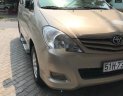 Toyota Innova   2010 - Xe Toyota Innova năm sản xuất 2010, 8 chỗ, màu nâu vàng