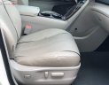 Toyota Venza   2010 - Bán Toyota Venza 3.5 AWD năm 2010, màu trắng, nhập khẩu  