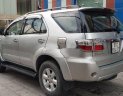 Toyota Fortuner   2010 - Cần bán lại xe Toyota Fortuner đời 2010, màu bạc xe gia đình, 540tr