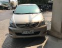 Toyota Innova   2010 - Xe Toyota Innova năm sản xuất 2010, 8 chỗ, màu nâu vàng