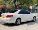 Toyota Camry  2.0E   2010 - Cần bán lại xe Toyota Camry 2.0E đời 2010, màu trắng, nhập khẩu chính chủ