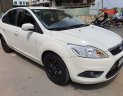 Ford Focus   2011 - Bán xe Ford Focus năm 2011, màu trắng, xe mới 90%