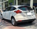 Ford Focus   2019 - Bán xe Ford Focus đời 2019, màu trắng, giá 595tr