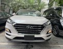 Hyundai Tucson  Facelif  2020 - Bán xe Hyundai Tucson Facelif 2020, màu trắng xe giao ngay