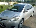 Toyota Vios   2010 - Bán Toyota Vios sản xuất 2010, màu bạc, xe gia đình 