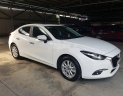 Mazda 3   2018 - Cần bán gấp Mazda 3 2018, màu trắng, xe nhập 