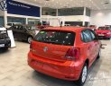 Volkswagen Polo 0 2018 - Cần bán xe Volkswagen 2018 đời 2018, màu đỏ, nhập khẩu nguyên chiếc, KM 100% phí trước bạ