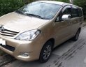 Toyota Innova G 2017 - Cần bán gấp Toyota Innova G sản xuất 2017, số sàn, giá tốt