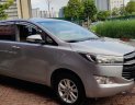 Toyota Innova 2017 - Cần bán xe Toyota Innova sản xuất 2017, màu bạc