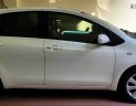 Toyota Yaris 2010 - Bán xe Toyota Yaris đời 2010, màu trắng, như mới