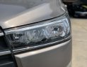 Toyota Innova 2.0E 2018 - Cần bán xe Toyota Innova 2.0E đời 2018, màu nâu, 640tr