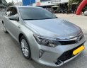 Toyota Camry 2.0E 2017 - Cần bán xe Toyota Camry 2.0E 2017 màu bạc, xe đẹp đi kĩ, chính hãng Toyota Sure