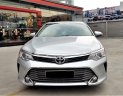 Toyota Camry E 2015 - Cần bán xe Toyota Camry 2.0E 2015 màu bạc, xe đẹp đi kĩ, chính hãng Toyota Sure