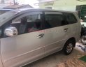 Toyota Innova 2011 - Cần bán gấp Toyota Innova đời 2011, màu bạc