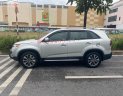 Kia Sorento  GAT 2.4L 2WD 2013 - Cần bán lại xe Kia Sorento GAT 2.4L 2WD đời 2013, màu bạc, 482 triệu