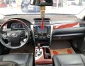 Toyota Camry   2.5Q   2013 - Bán Toyota Camry 2.5Q sản xuất năm 2013, màu bạc còn mới, giá tốt