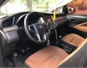 Toyota Innova   2.0E 2018 - Cần bán gấp Toyota Innova 2.0E sản xuất 2018, màu bạc