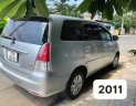 Toyota Innova    2011 - Bán ô tô Toyota Innova 2011, màu bạc xe gia đình