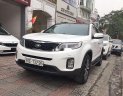 Kia Sorento 2016 - Cần bán Kia Sorento sản xuất 2016, màu trắng chính chủ, giá chỉ 625 triệu