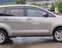 Toyota Innova 2019 - Bán Toyota Innova đời 2019, màu xám chính chủ giá cạnh tranh